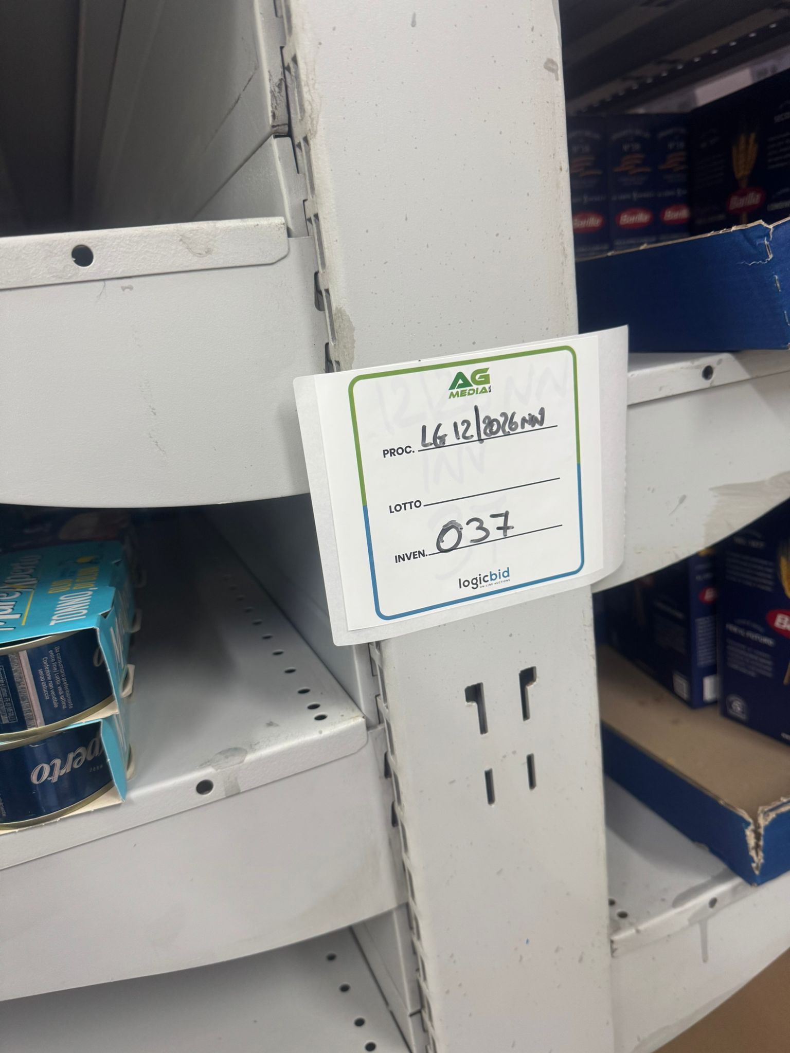 GONDOLA PER ESPOSIZIONE ALIMENTI CON RIPIANI (Liquidazione Giudiziale CCI)